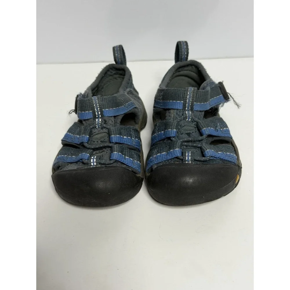 KEEN Newport H2 Sandals Kids Toddler Size 4 Closed Toe Water Shoes Washable C-4